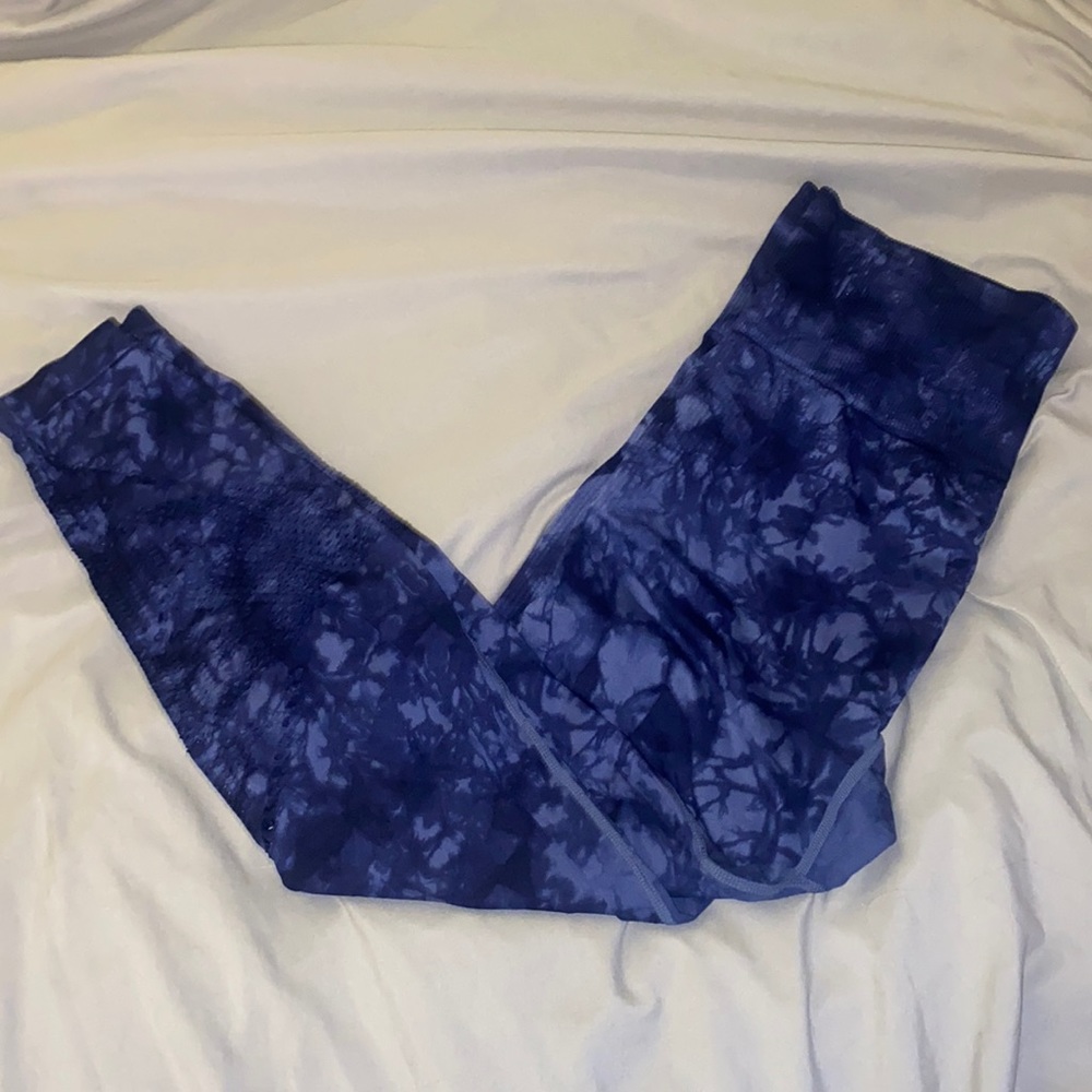 Cool & Comfy Blue Tie-dye Leggings by PINK